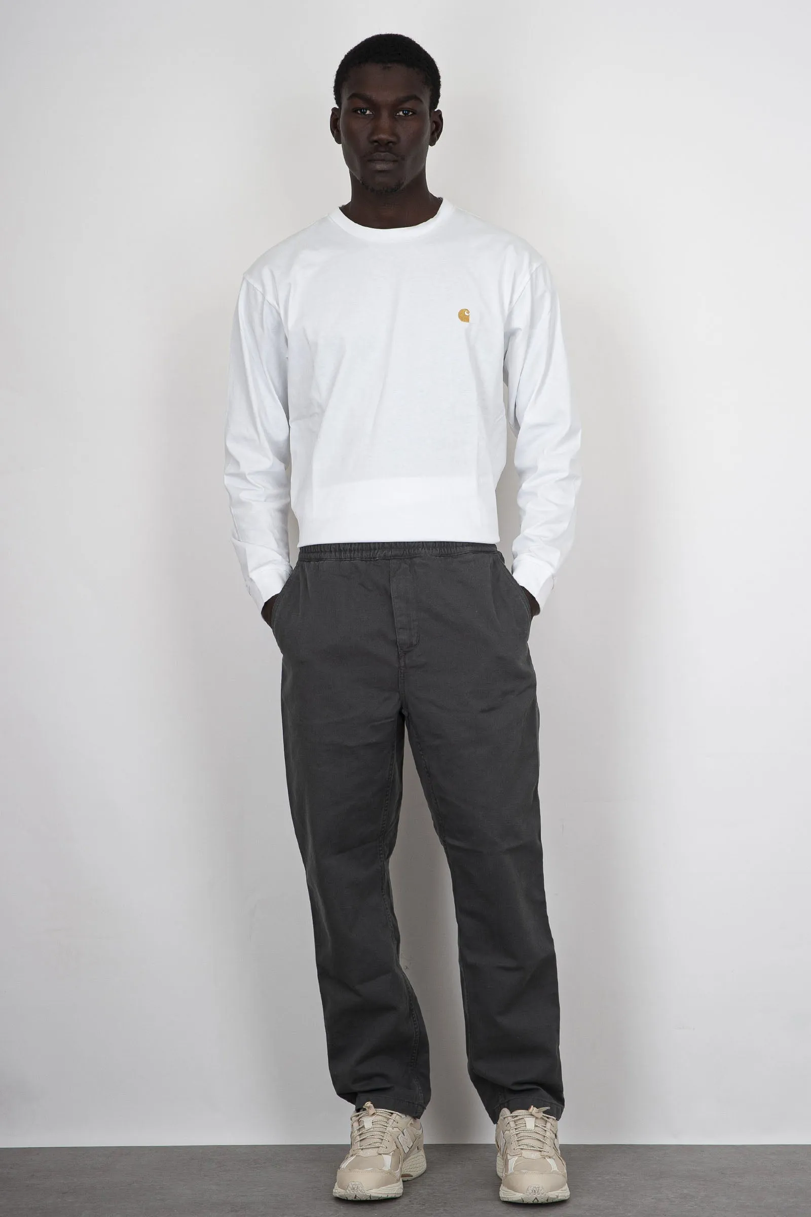 Carhartt Wip Pantalone Flint Grigio