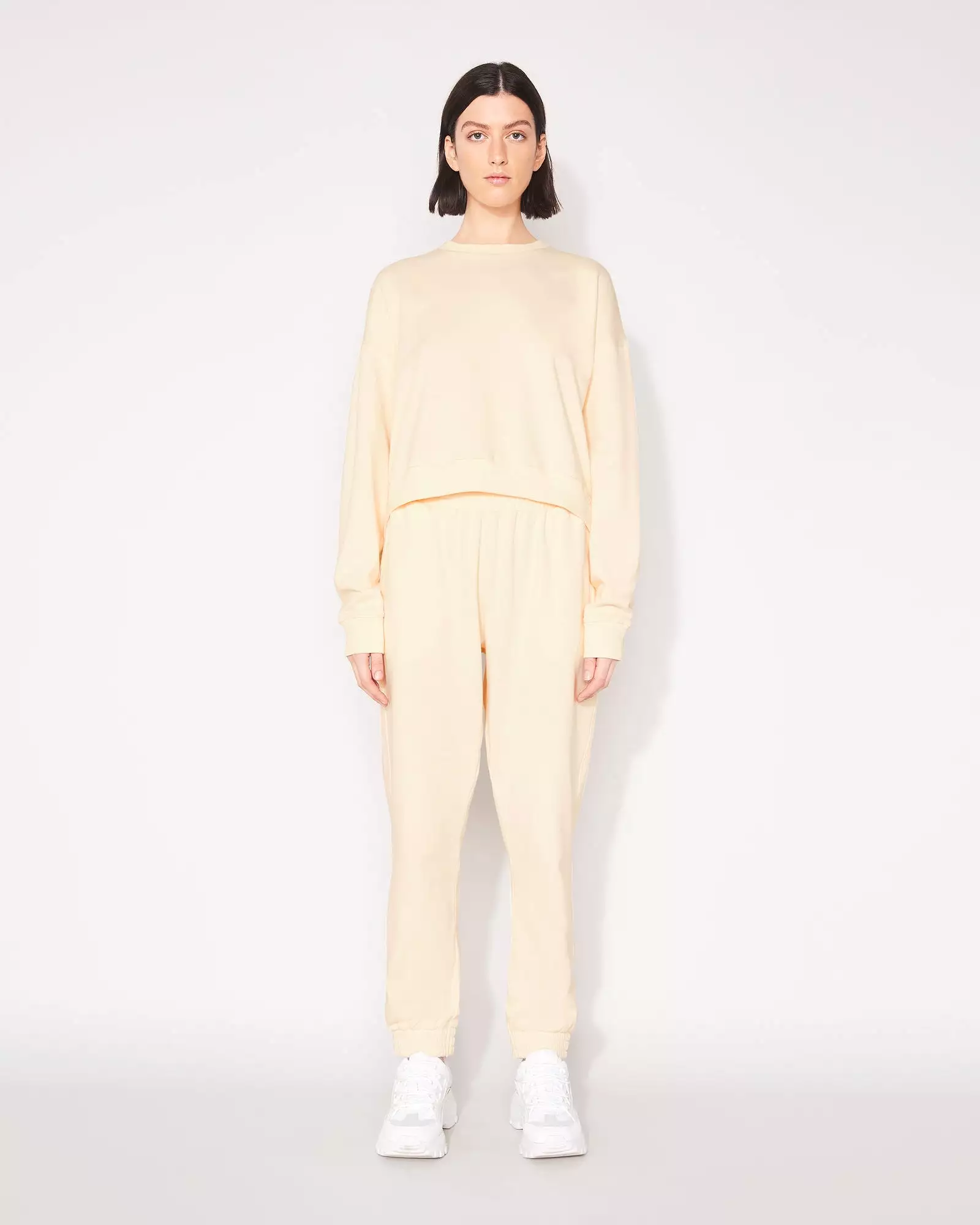 ESSENTIAL CROP SWEATSHIRT - BUTTER CREAM