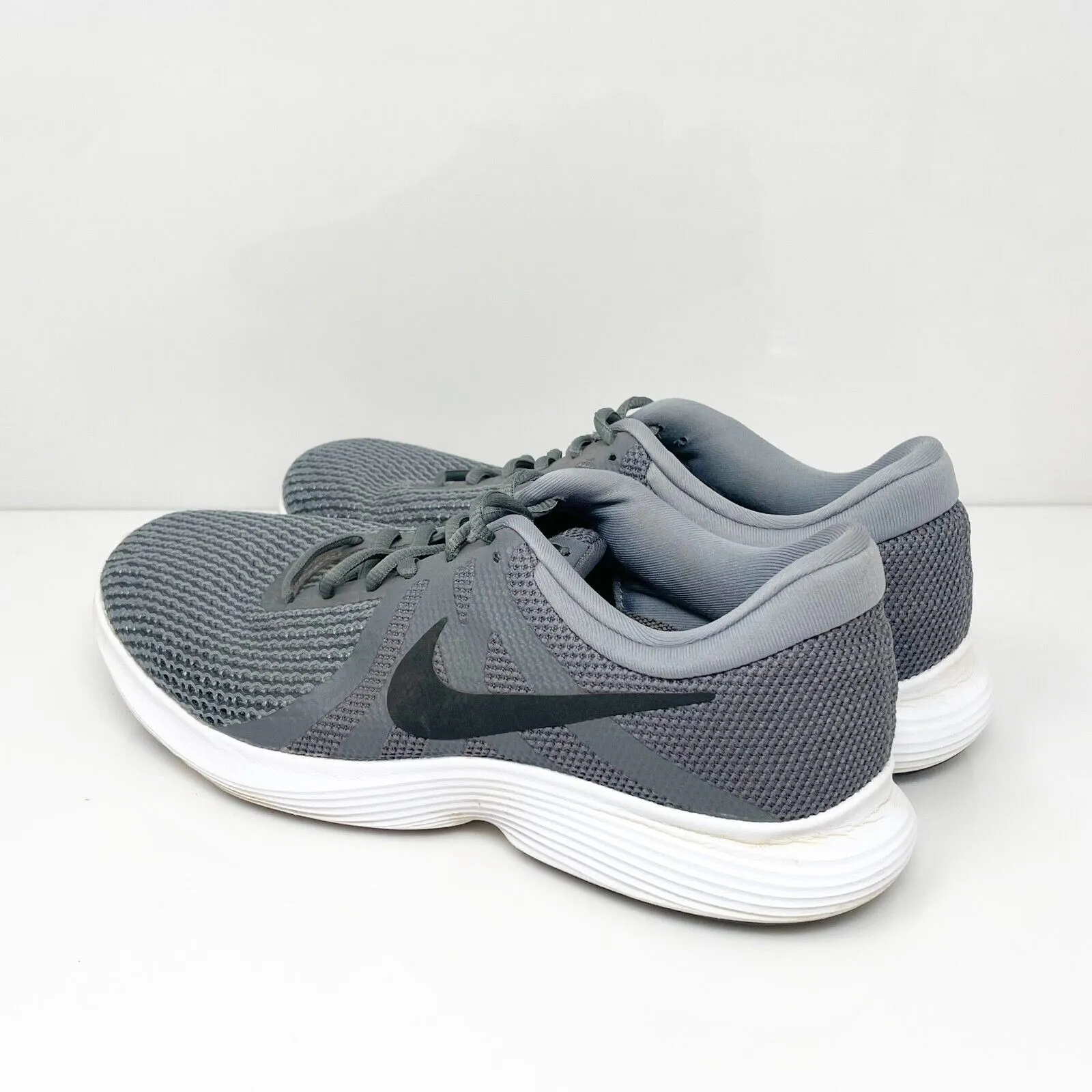 Nike Mens Revolution 4 908988-010 Gray Running Shoes Sneakers Size 9.5