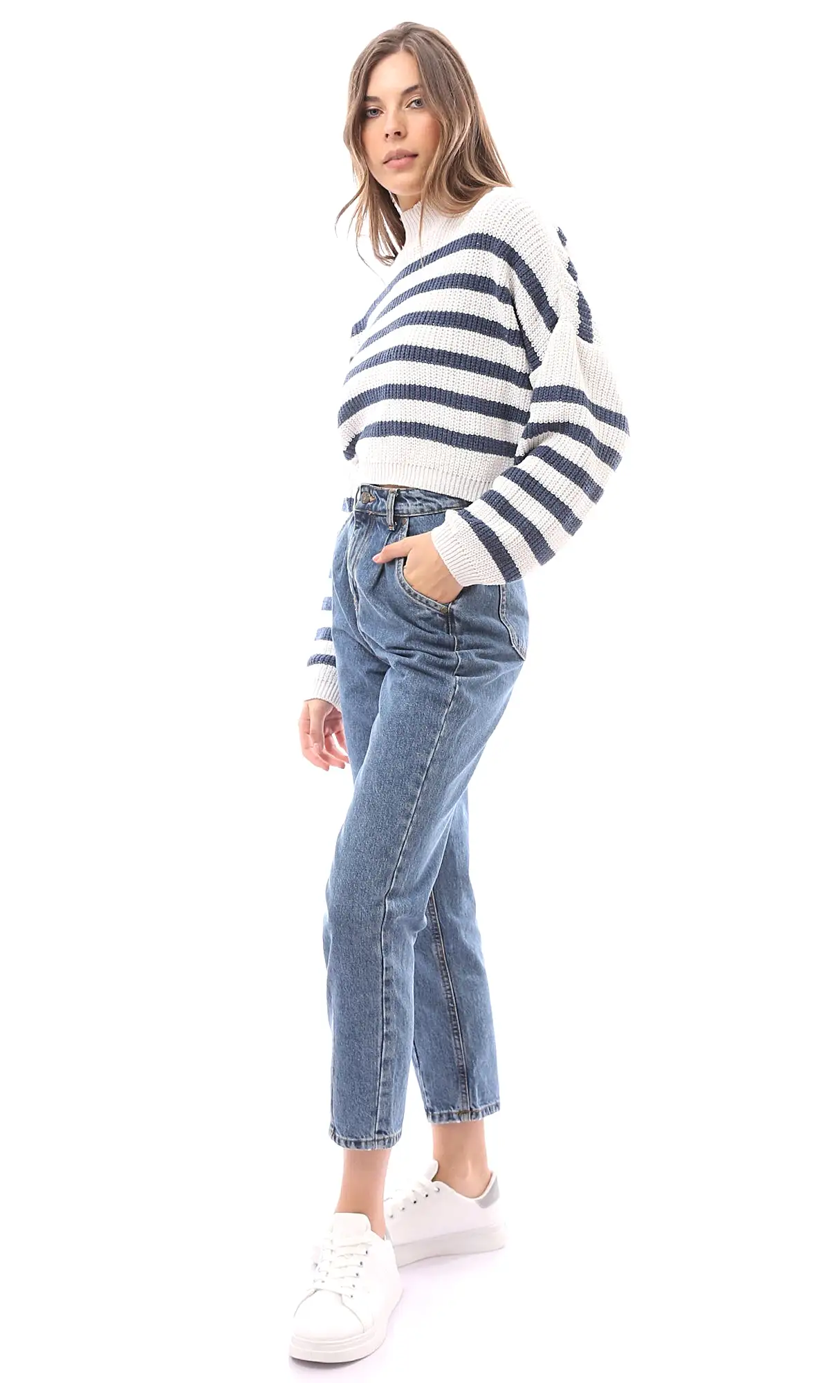 O168785 Standard Blue Solid Trend Slouchy Jeans