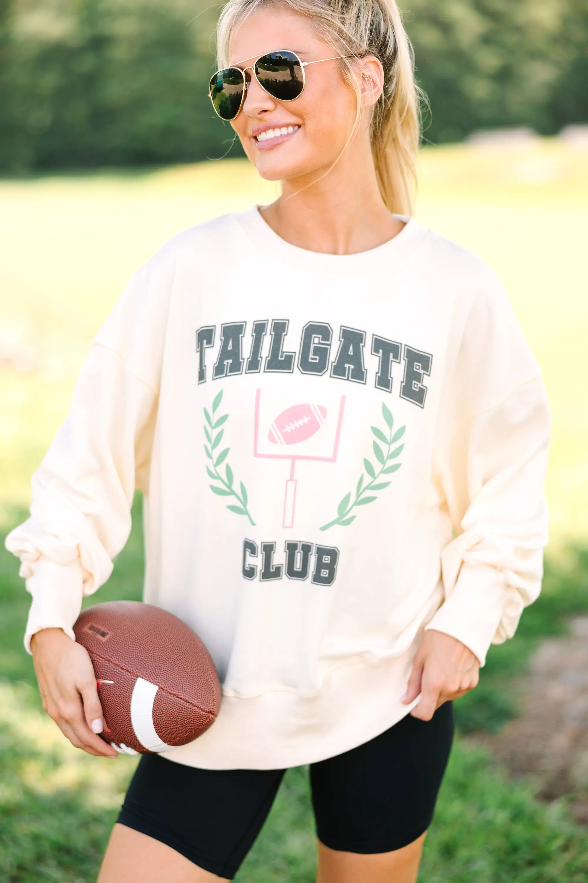 The Tailgate Club Cream Pullover